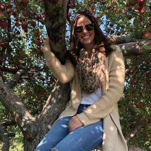 Meet your Posher, Ashley